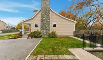 71 Norton Ave, Cranston, RI 02920