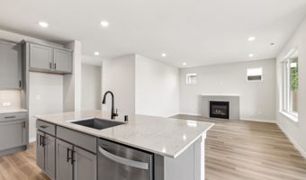 3891 McCormick Village Dr, Bremerton, WA 98312
