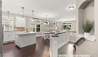 7400 Watermark Dr, Allendale, MI 49401