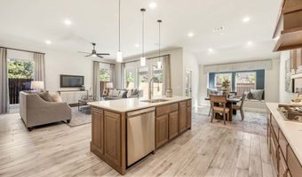214 Shawnee Trl, Alvarado, TX 76009