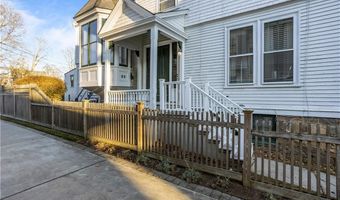 22 Rhode Island Ave, Newport, RI 02840