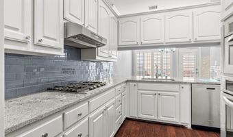 4117 Juliard Dr, Addison, TX 75001