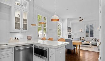 50 School St 1, Newport, RI 02840