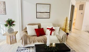 216 AFTON Sq 202, Altamonte Springs, FL 32714