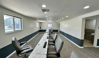 1601 E 53rd St, Anderson, IN 46013