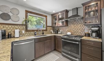 30 Brookman Dr, Blandford, MA 01008