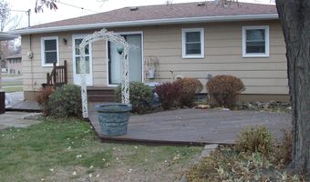 912 NE 10th Ave, Aberdeen, SD 57401