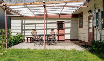 508 Circle Dr E, Cody, WY 82414