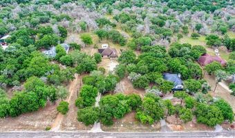 727 Falling Leaves Dr, Adkins, TX 78101