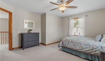 3 Courtney Ln, Hopkinton, RI 02832