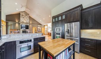 7980 NE 27th Ave, Altoona, IA 50009