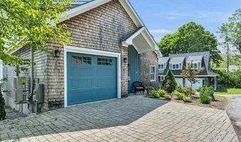 48 Ocean St, Belfast, ME 04915