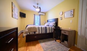 15 Farnam Hl, Bethel, CT 06801