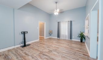 311 S Guegnon St, Abbeville, LA 70510
