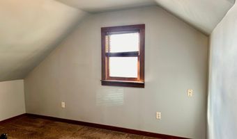 7916 MAPLE St, Argonne, WI 54511