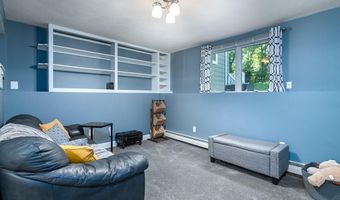 26 High St, North Kingstown, RI 02852