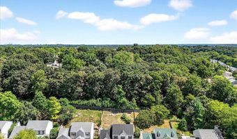 1316 Red Oak Plantation Dr, Ballwin, MO 63021