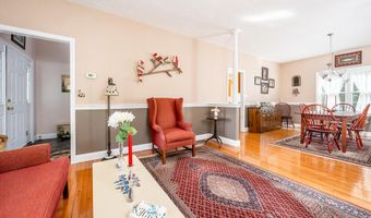 7 Mizzen Ln, Bourne, MA 02532