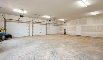 21696 Lawrence 1230, Aurora, MO 65605