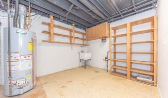 2728 Kimberley Rd, Ann Arbor, MI 48104