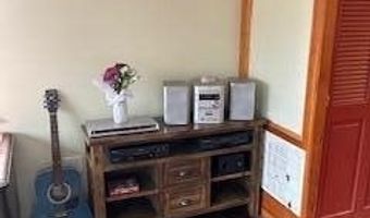 20 Monument Rd, Abbot, ME 04406