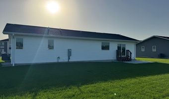 1503 Highlander Ln, Aurora, NE 68818