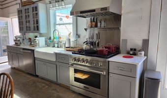 59 Wagon Rd, Alpine, TX 79830