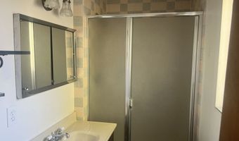 914 Country Club Dr, Elko, NV 89801