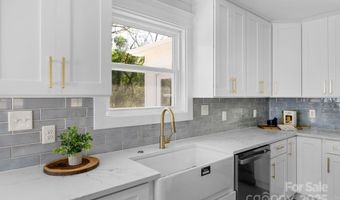 215 Wyanoke Ave, Charlotte, NC 28205