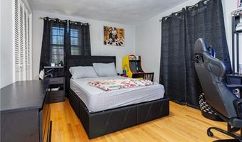 111 Belgium St, Cranston, RI 02920