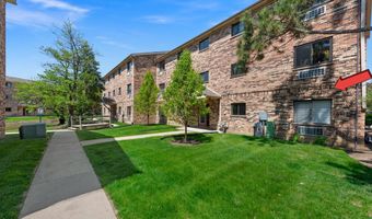 2221 W Nichols Rd A, Arlington Heights, IL 60004