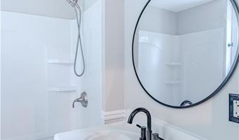 27 May St, Blackstone, MA 01504