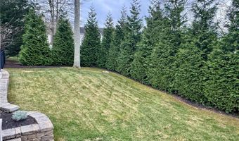 34 Marian Ave, Narragansett, RI 02882