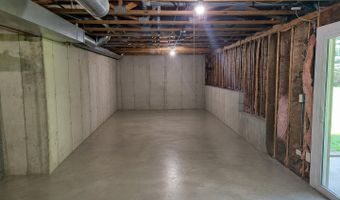 1661 Kensington Dr, Algonquin, IL 60102