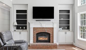 127 Laurel Ridge Dr, Alpharetta, GA 30004
