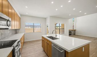 2084 N SUNSET Dr, Chandler, AZ 85225