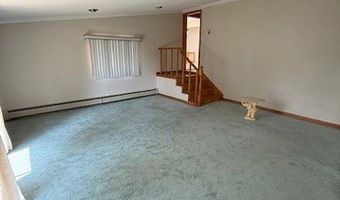 109 Nassau Dr, Albertson, NY 11507