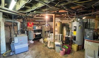 811 Broad St, Altavista, VA 24517