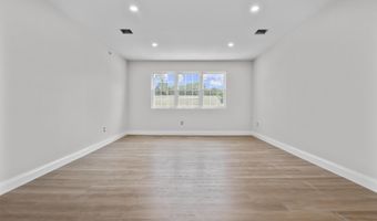 50 Greenhouse Rd 42D, Bridgeport, CT 06606