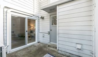 12015 SW SUSSEX St, Beaverton, OR 97008
