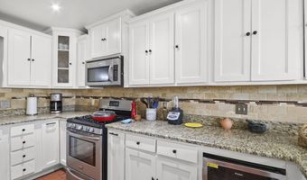 702 CEDAR St, Anthony, TX 79821