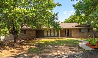 112 Oak St, Arkoma, OK 74901