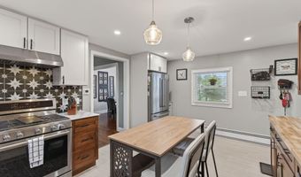 376 S Belfast Ave, Augusta, ME 04330