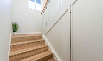 180 Hoomoku St, Kahului, HI 96732