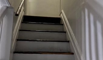 10 S Brook St, Allentown, PA 18109