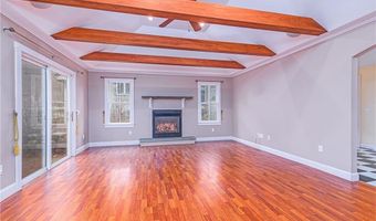 61 Howland Ave, Jamestown, RI 02835