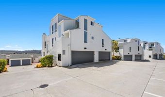 351 Shoemaker Ln, Solana Beach, CA 92075