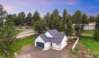 412 Antonette Cir, Cascade, ID 83611