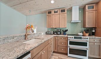 111 CEDAR Ave, Anna Maria, FL 34216