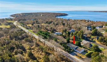 382 Beavertail Rd, Jamestown, RI 02835